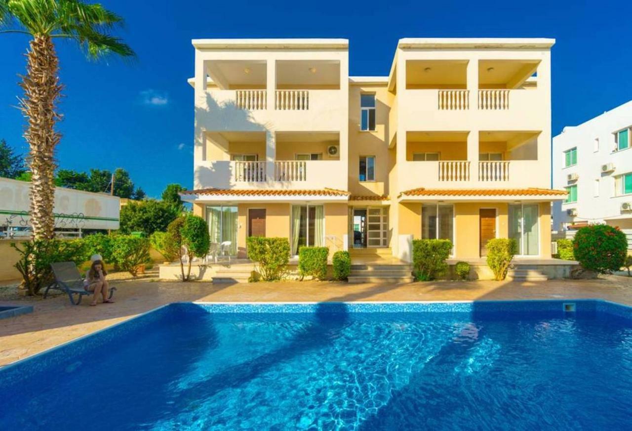 Beautiful 2 Bed Apartment With Great Views In Pafos Dış mekan fotoğraf